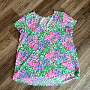 NWOT Lilly Pulitzer Etta V-neck Tee